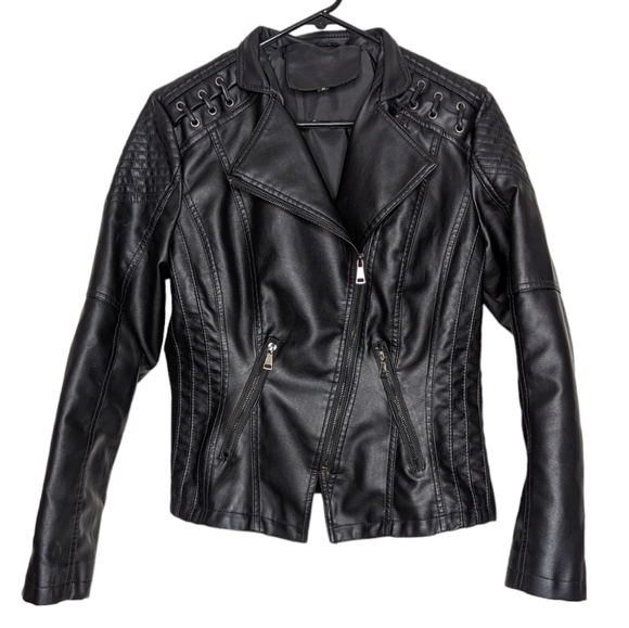 Lu's Chic Black Vegan Leather Cropped Slim Fit Motorcycle Jacket Size Medium - Picture 1 of 16